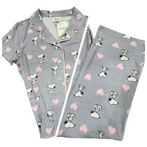 Peanuts Valentines Day Womens Snoopy Gray‎ Pajama Set With Pink Hearts Size L